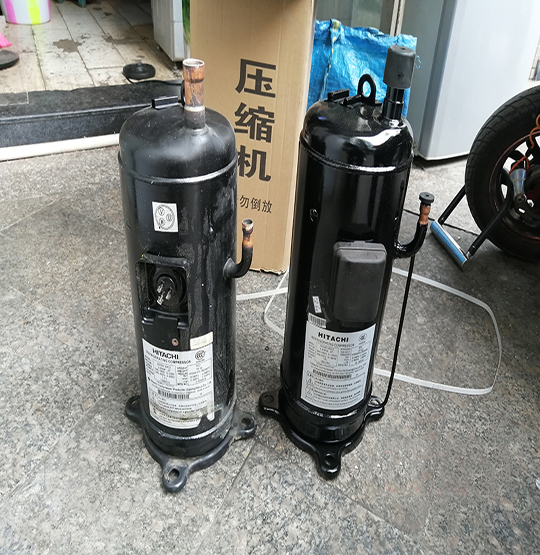 和布克赛尔中央空调压缩机的更换维修
